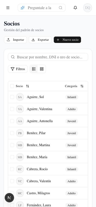 Lista de socios con búsqueda, filtros y categorías